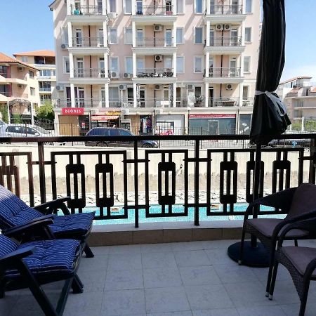 Lovely Studio In A Complex With A Pool By Flat Mаnаger Sweti Wlas Exterior foto